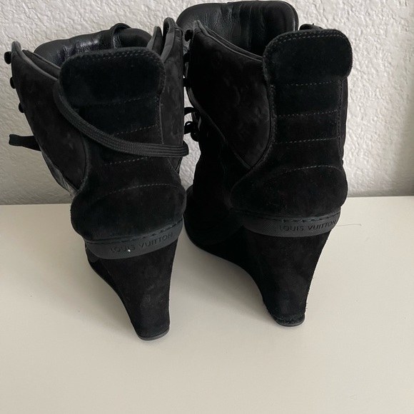 W Suede Louis Vuitton Wedge Booties - Picture 15 of 16